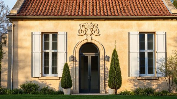 Top découvertes pour une façade moderne de maison en Normandie